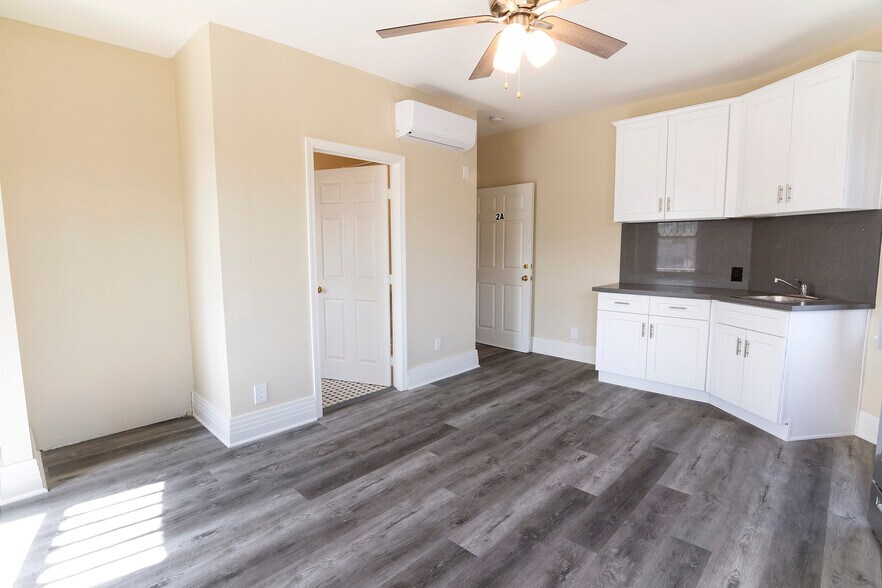 More Photos Of 1703 Toberman St, Los Angeles Apartments For Sale