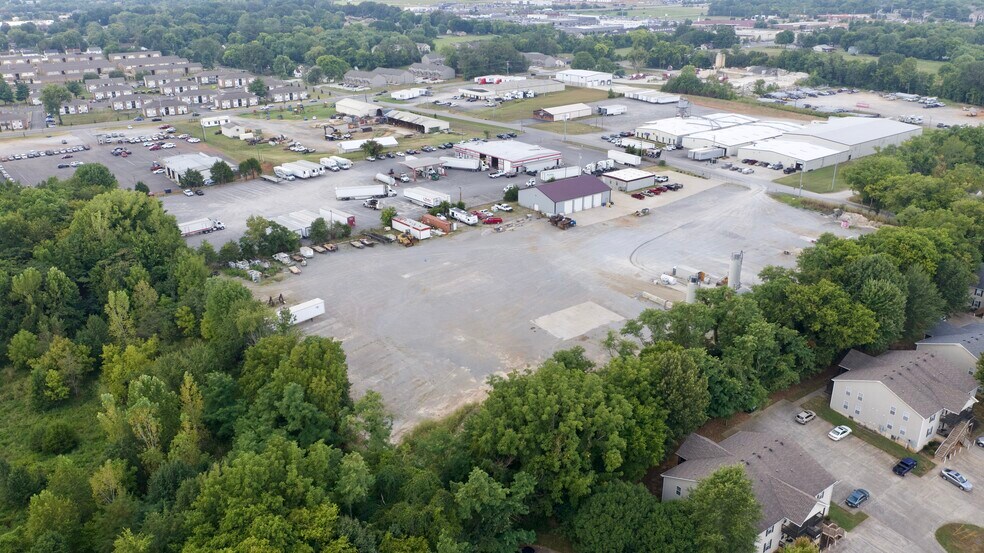 More Photos Of 2727 Union Hall Rd, Clarksville Land For Lease