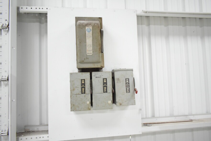 More Photos Of 1112 Kentucky Ave, South Houston Warehouse For Lease