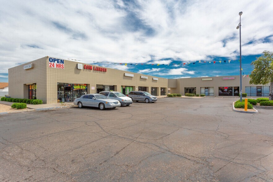 More Photos Of 6445 N 51st Ave, Glendale Unknown For Lease