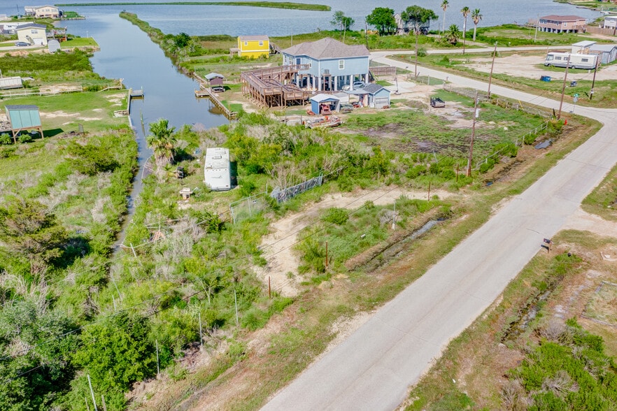 More Photos Of 0 Swan St, Hitchcock Land For Sale