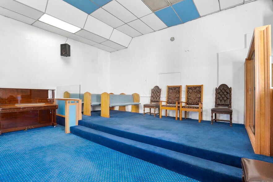 More Photos Of 1108 E 84th Pl, Los Angeles Religious Facility For Sale