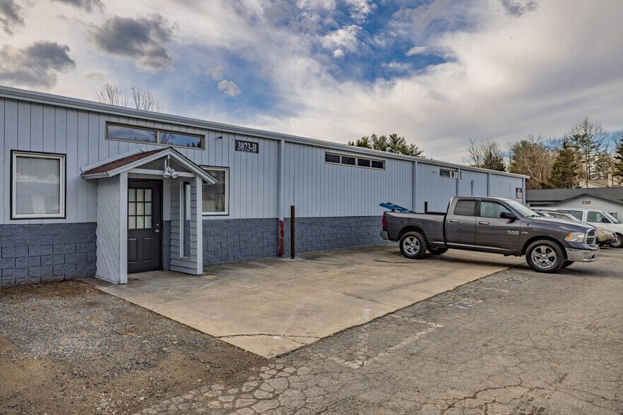 More Photos Of 3865 Sweeten Creek Rd, Arden Light Distribution For Lease