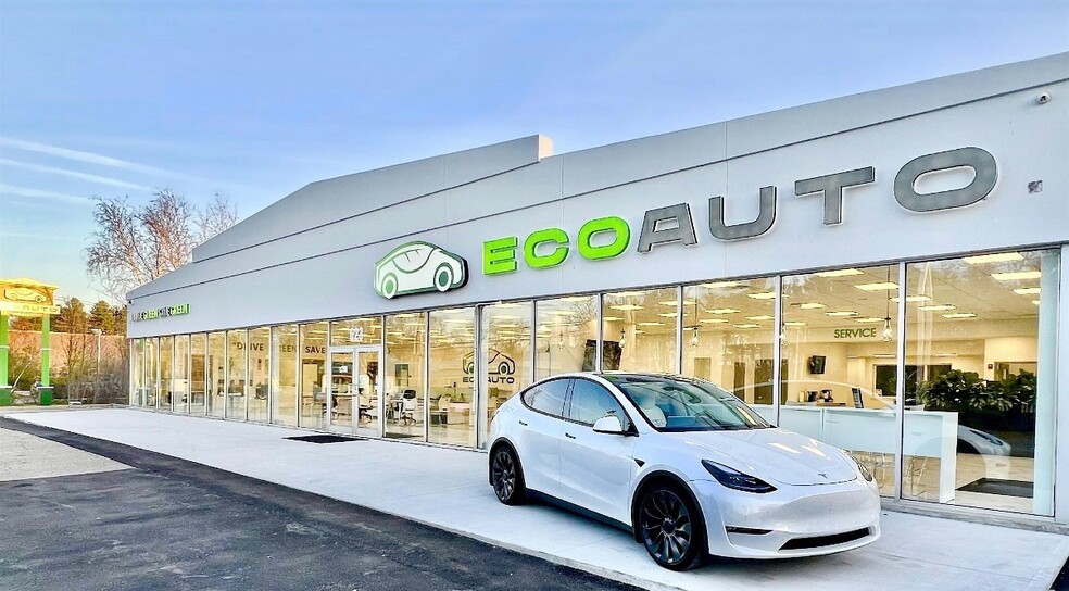 More Photos Of 623 Main St, Tewksbury Auto Dealership For Sale