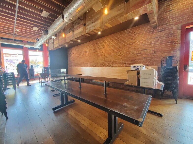 More Photos Of 2801 Welton St, Denver Restaurant For Sale