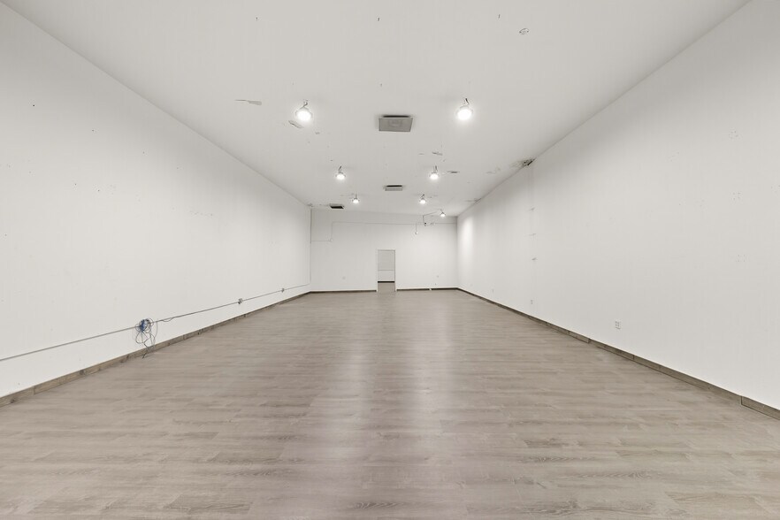 More Photos Of 328-332 W Main St, Merced Storefront For Lease