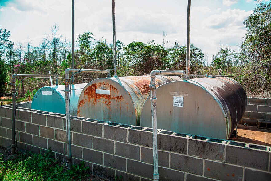 More Photos Of 2777 Hwy 83, Evergreen Service Station For Sale