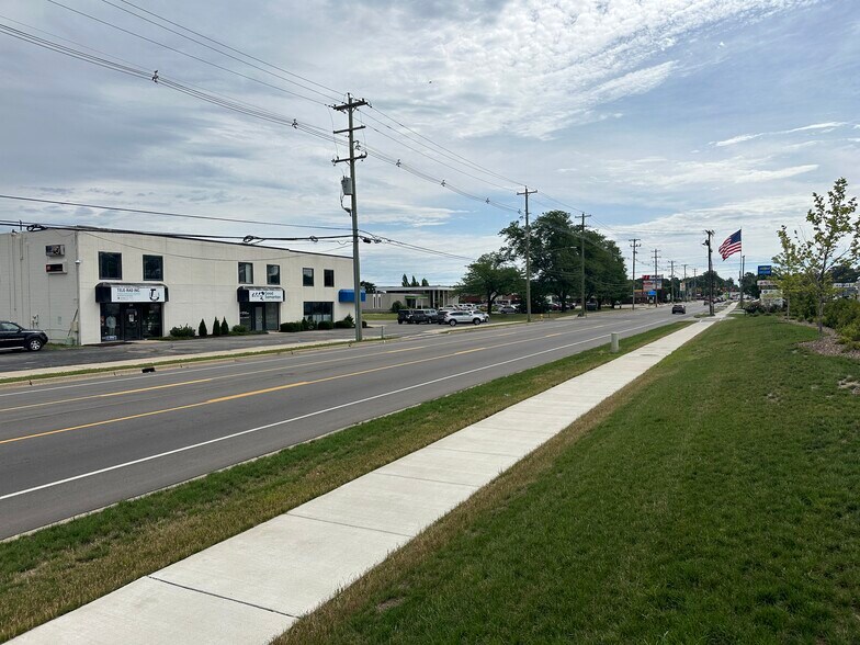 More Photos Of 499 E 8th St, Holland Land For Sale