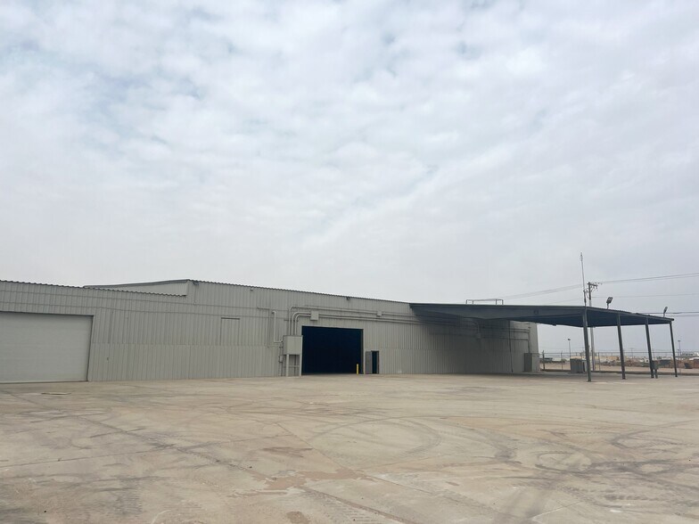 More Photos Of 3045 S Avenue 3 E, Yuma Warehouse For Lease