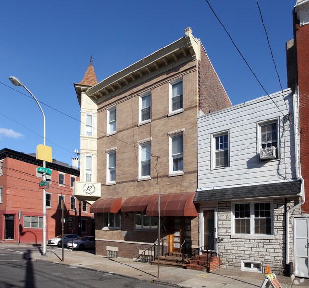More Photos Of 1601-1603 S 2nd St, Philadelphia Storefront Retail Residential For Sale
