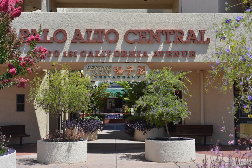 More Photos Of 2421-2431 Park Blvd, Palo Alto Medical For Sale