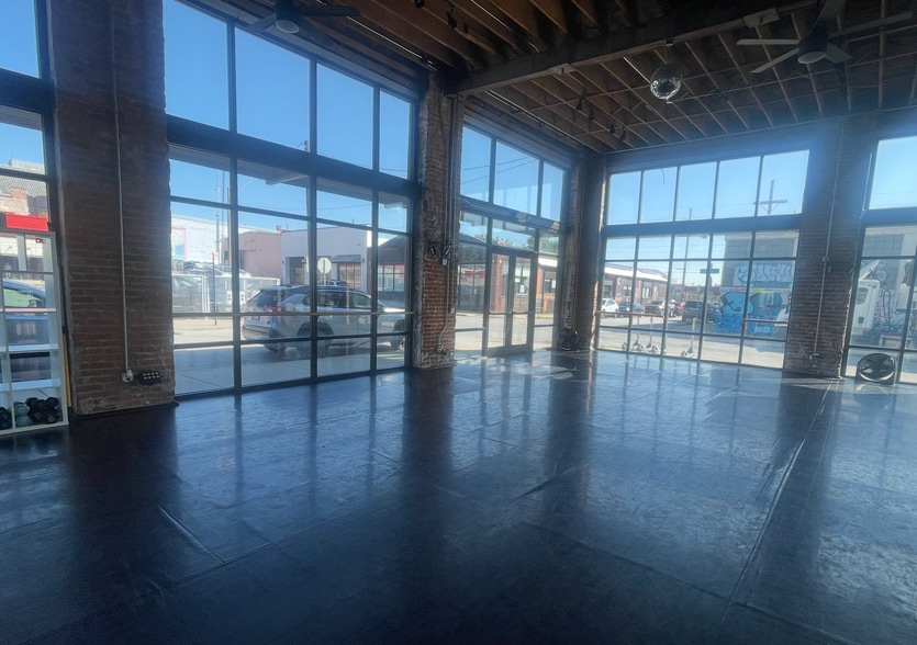 More Photos Of 1700 Locust St, Kansas City Loft Creative Space For Lease