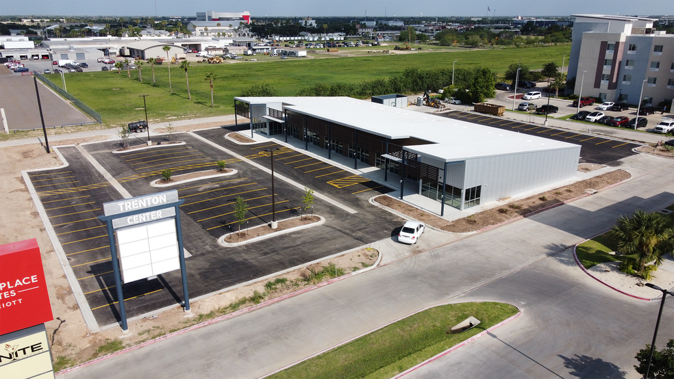 More Photos Of 500 W Trenton Rd, Edinburg Storefront For Lease