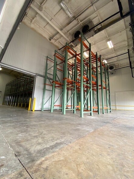 More Photos Of 9342 SE Loop 410, San Antonio Refrigeration Cold Storage For Sale