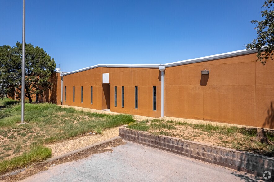 More Photos Of 2045 S Loop 250 W, Midland Warehouse For Sale