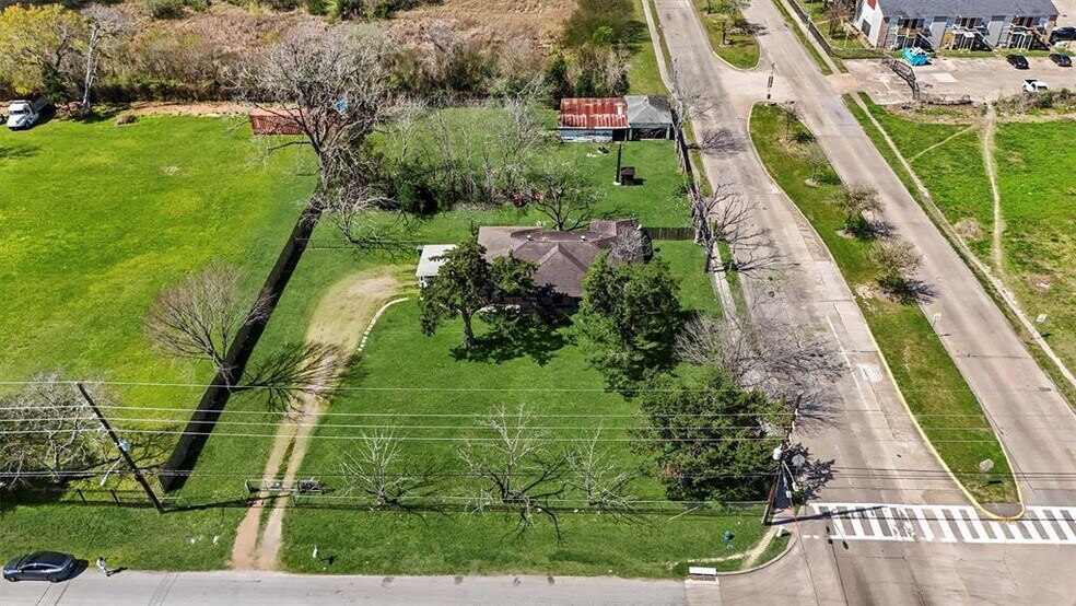 More Photos Of 11602 Dover St, Houston Flex For Lease