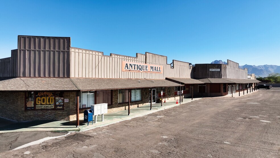 Primary Photo Of 300-350 W Apache Trl, Apache Junction Unknown For Lease