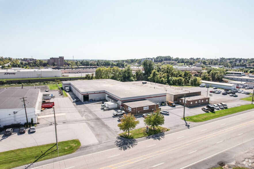 More Photos Of 4455 Chambers Hill Rd, Harrisburg Manufacturing For Lease