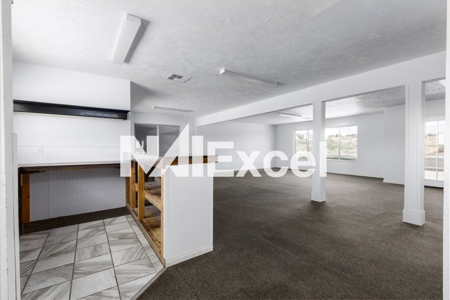 More Photos Of 2357 Santa Clara Dr, Santa Clara General Retail For Lease
