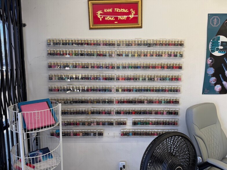 More Photos Of 962-966 S Santa Fe Ave, Vista General Retail For Lease