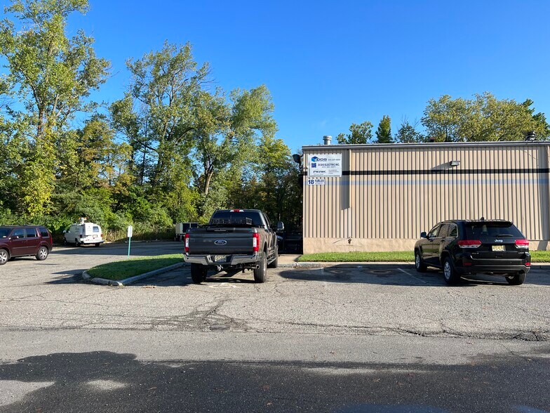 Primary Photo Of 18 Furler St, Totowa Manufacturing For Lease