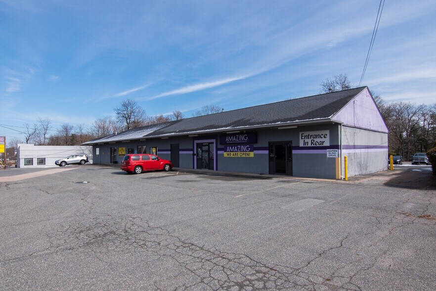 More Photos Of Post @ Post & Namcook Rds., North Kingstown Unknown For Lease