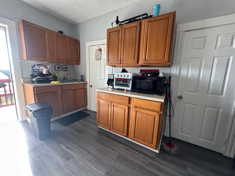 More Photos Of 75 Clark St, New Britain Apartments For Sale