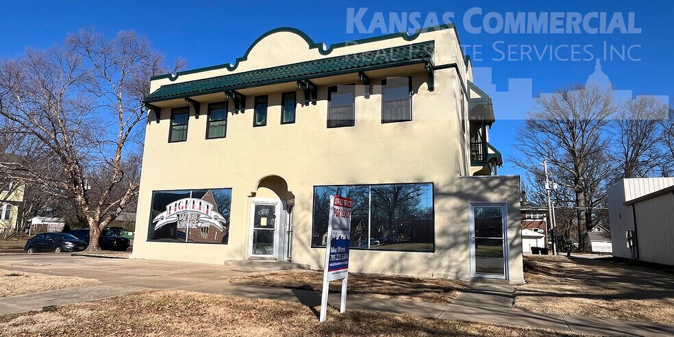 Primary Photo Of 1122 SW 10th Ave, Topeka Office For Lease