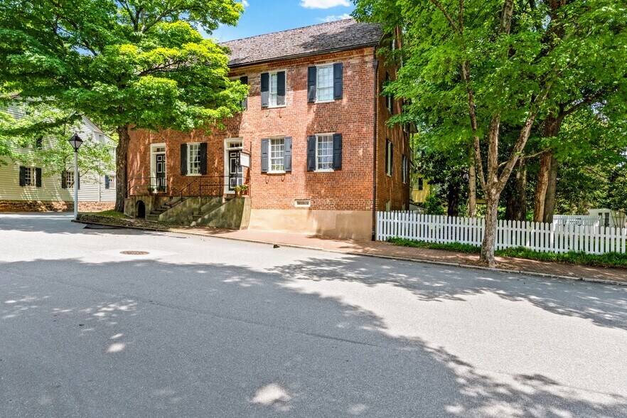 More Photos Of 803 S Main St, Winston-Salem Hospitality For Sale