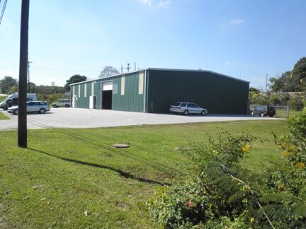 More Photos Of 444 W Warehouse Ct, Taylors Warehouse For Sale