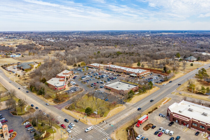 More Photos Of 1446-1494 S Bryant Ave, Edmond Unknown For Lease