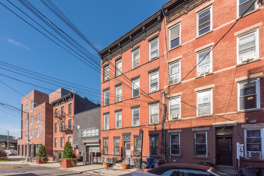 More Photos Of 89 Luquer St, Brooklyn Apartments For Sale