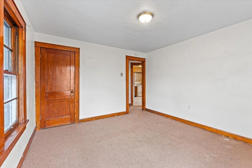 More Photos Of 622 E Market St, Scranton Office Residential For Sale