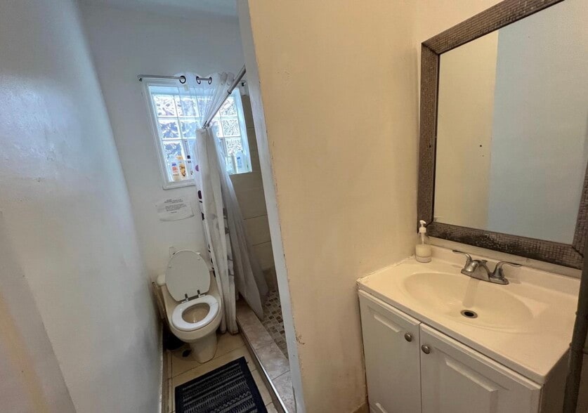 More Photos Of 4118 W Girard Ave, Philadelphia Specialty For Sale