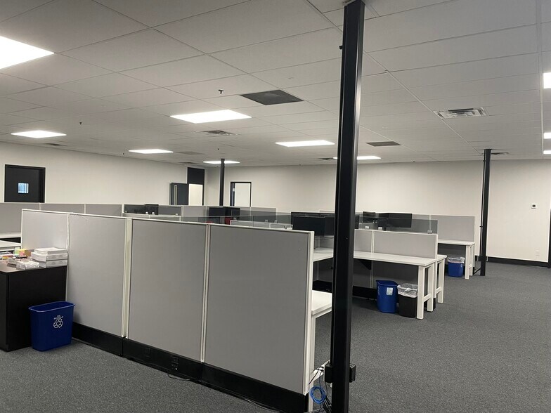 More Photos Of 223 NE Loop 820, Hurst Office For Sale