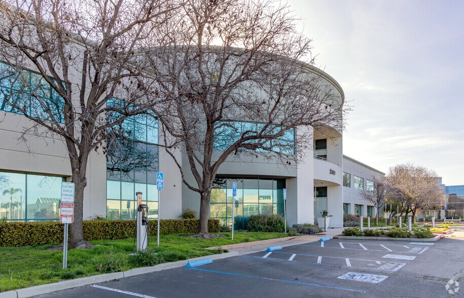 More Photos Of 3200 N 1st St, San Jose Research And Development For Sale