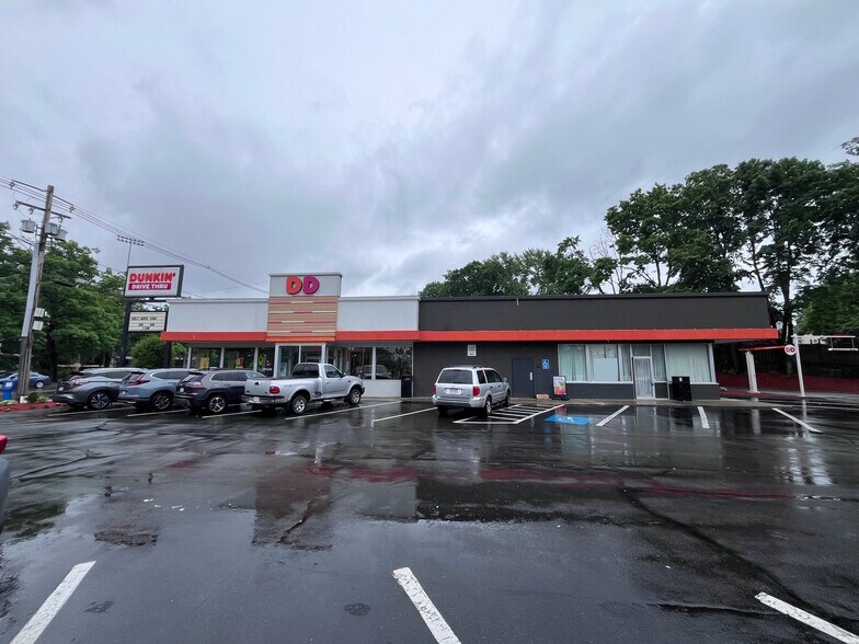 More Photos Of 99 Winthrop Ave, Lawrence Storefront Retail Office For Lease