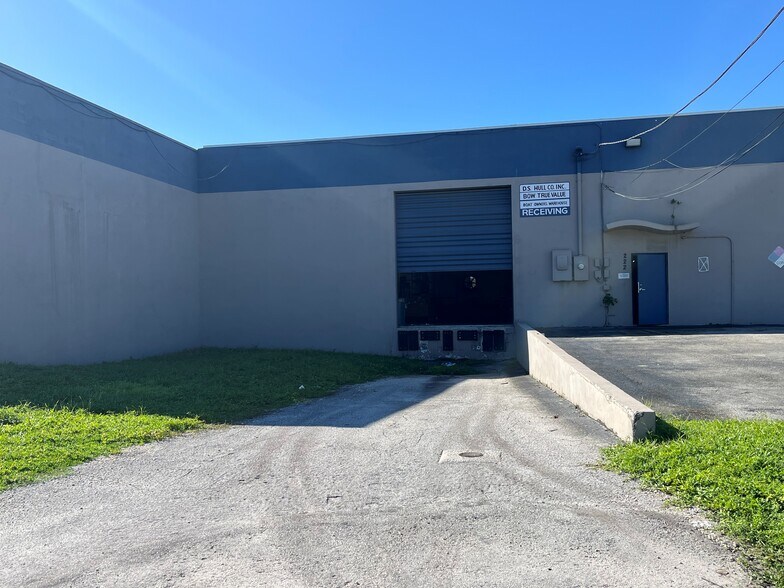 More Photos Of 3355 SW 2nd Ave, Fort Lauderdale Unknown For Lease