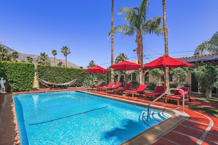 More Photos Of 520 Chuckwalla Rd, Palm Springs Apartments For Sale