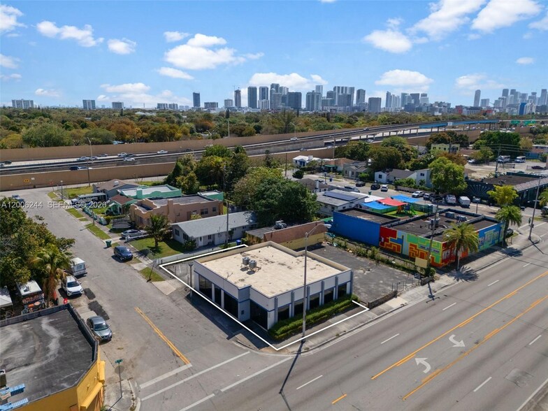 More Photos Of 4885 NW 7th Ave, Miami Office For Sale