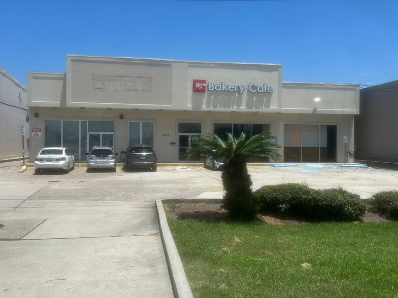 Primary Photo Of 4025 Veterans Memorial Blvd, Metairie Freestanding For Lease