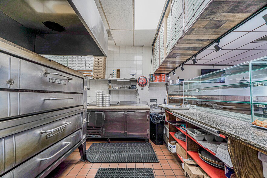 More Photos Of , Freeport General Retail For Sale