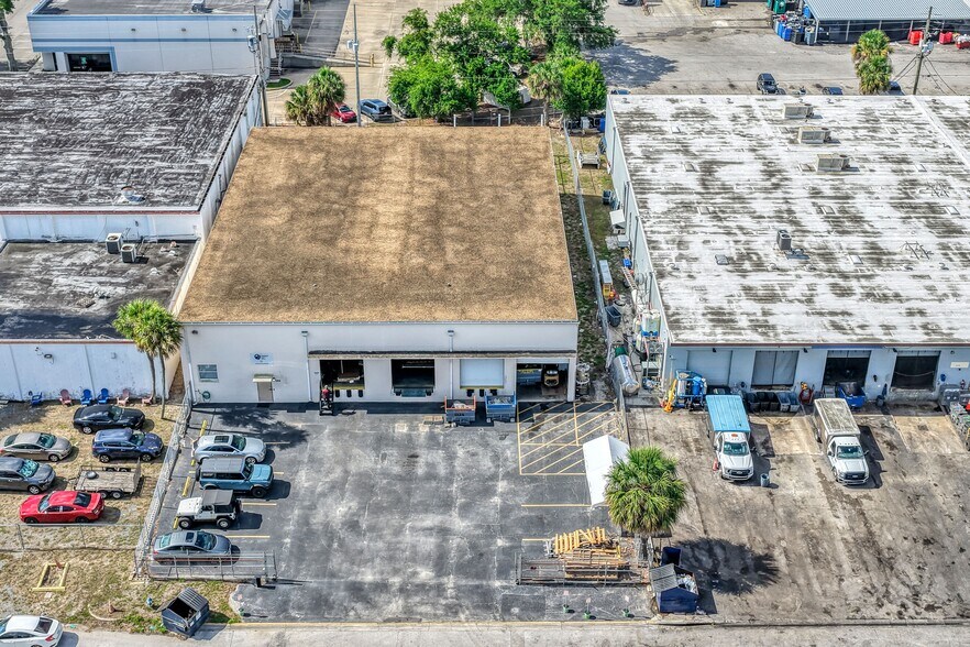 More Photos Of 380 27th St, Orlando Warehouse For Sale