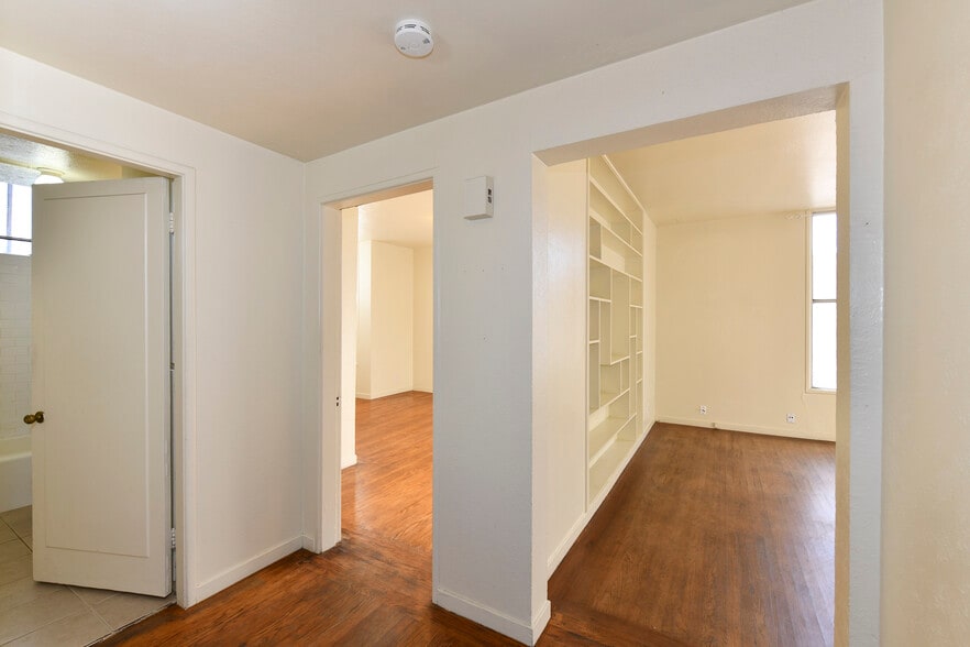 More Photos Of 1519 Main St, Napa Storefront Retail Residential For Sale