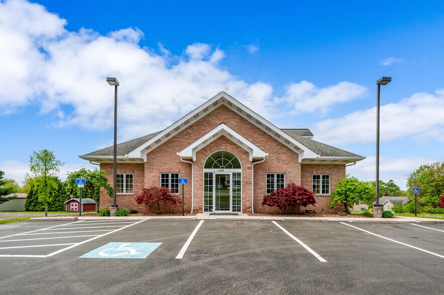 Primary Photo Of 3135 Wilmington Rd, Neshannock Medical For Lease