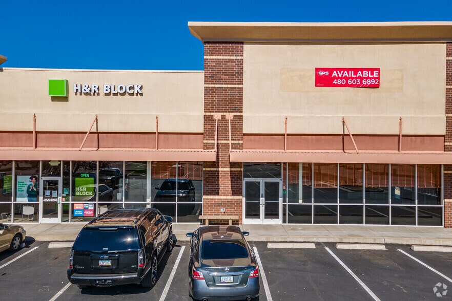 More Photos Of 13980 W Bell Rd, Surprise Unknown For Lease