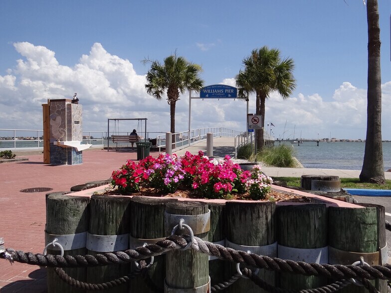 More Photos Of 3025 54th St S, Gulfport Apartments For Sale