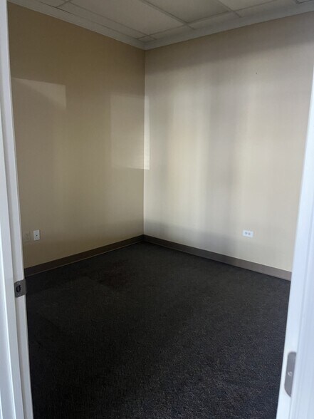 More Photos Of 345-369 E Economy Rd, Morristown Freestanding For Lease