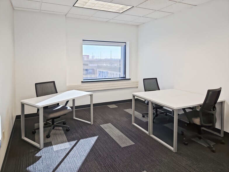 More Photos Of 100 W College Ave, Appleton Coworking Space