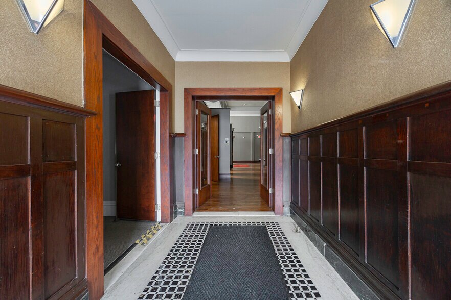 More Photos Of 214 Main St, Poughkeepsie Loft Creative Space For Sale